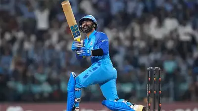 DINESH KARTHIK